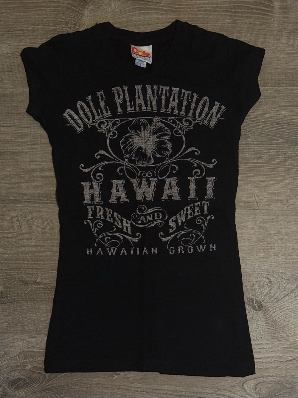 Dole Plantation Hawaii Fresh and Sweet Hawaiian Grown Black Shirt Top